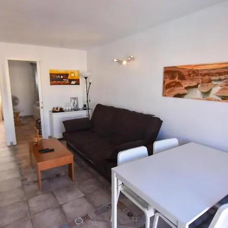 Book Jet - Lovely Arenas Pool&wifi Apartment